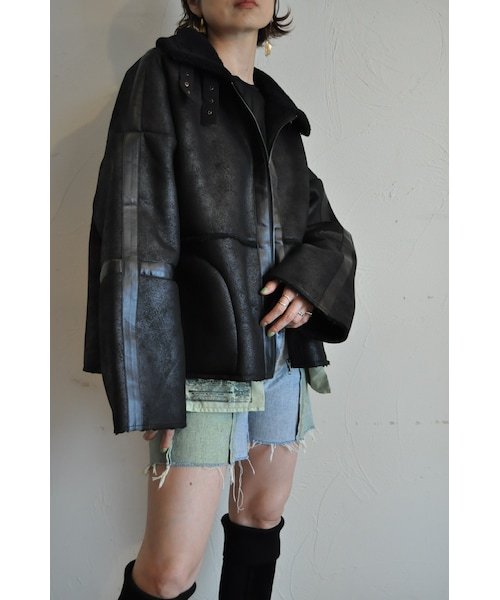 blanc basque（ブランバスク）の「エシカルムートンショートコート（ムートンコート・レディース・ベージュ/グレー/ブラック・one）」の2枚目の写真