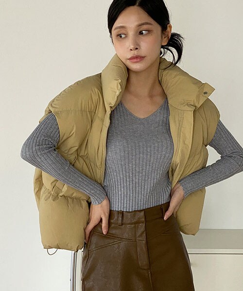 DHOLIC(ディーホリック)の「ハイネックウェルロンベスト(ダウンベスト・レディース・ピンク/アイボリー/ベージュ/キャメル・FREE)」の3枚目の写真