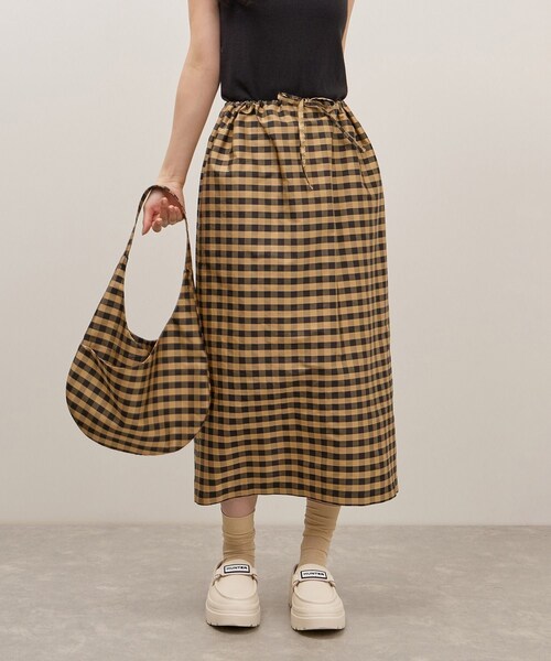 ADAM ET ROPE'(アダムエロペ)の「【COMING OF AGE(カミング オブ エイジ)】DRASTRING MAXI SKIRT(スカート・レディース・ブラック/キミドリ/ターコイズ/レッド・F)」の19枚目の写真