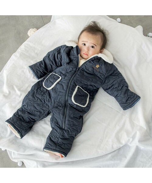 SLAP SLIP BABY(スラップスリップベビー)の「【お揃い】裏ボア中わたキルト総柄バギーオール(70-80cm)(その他ベビーウェア・キッズ・ブルー/ピンク・ワンサイズ(70-80cm))」の1枚目の写真