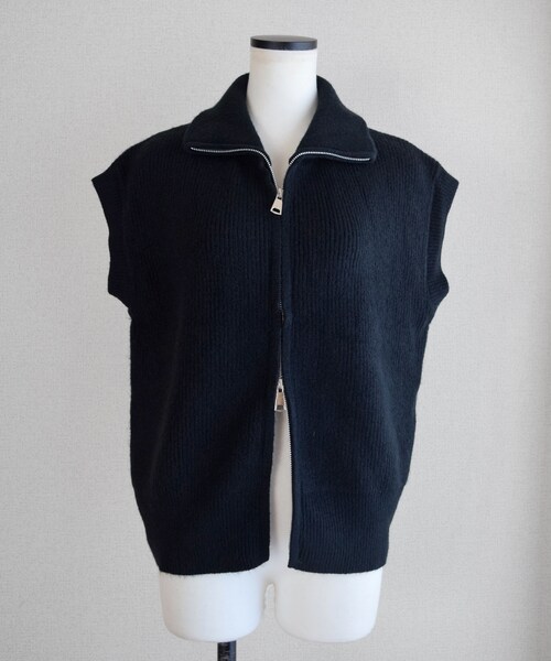 Marient（マリエント）の「ダブルジップハイネックベスト（ベスト・レディース・ホワイト/ブラック・FREE）」の2枚目の写真