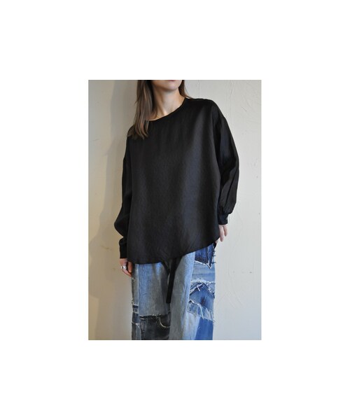 hippiness（ヒッピネス）の「キュプラロングスリーブ（シャツ/ブラウス・レディース・ホワイト/ブラック/シルバー・one）」の2枚目の写真