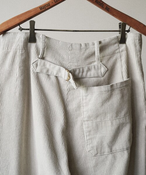 shiun（シウン）の「CORDUROY TROUSERS（その他パンツ・メンズ・ホワイト・XS/S/M）」の18枚目の写真