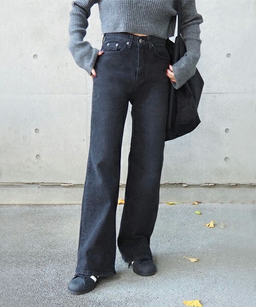 LAULEN(ローレン)の「semi wide denim(デニムパンツ・レディース・ブラック/ブルー・S/M)」の1枚目の写真