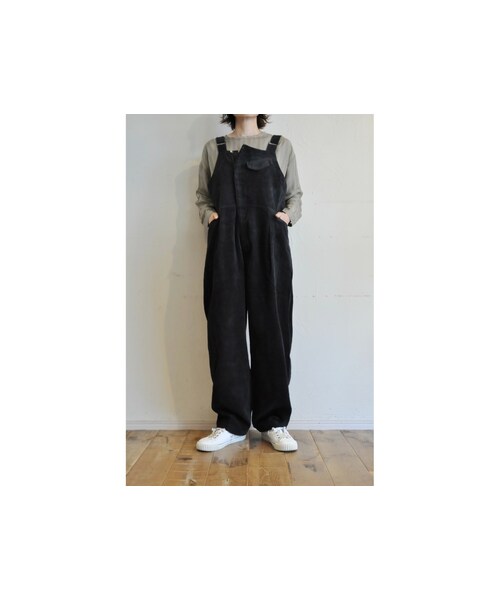 --（--）の「コーデュロイオーバーオール（サロペット/オーバーオール・レディース・ホワイト/ブラック/グリーン・one）」の2枚目の写真
