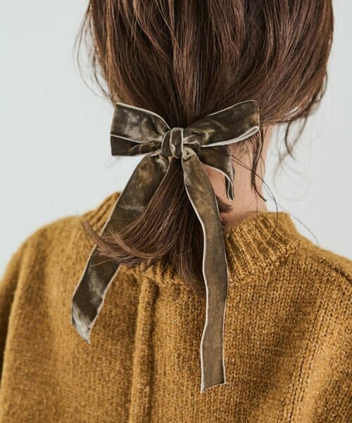 Crisp（クリスプ）の「ベロアリボンヘアゴム[c3R3315]（ヘアゴム・レディース・ベージュ/ダークブラウン/グリーン・FREE）」の2枚目の写真