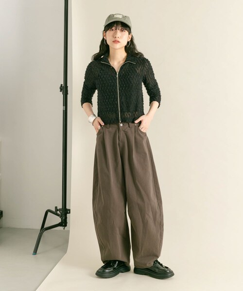 KBF(ケイビーエフ)の「フロントZIPフェザーロングTEE(Tシャツ/カットソー・レディース・BLACK/OFF・one)」の21枚目の写真