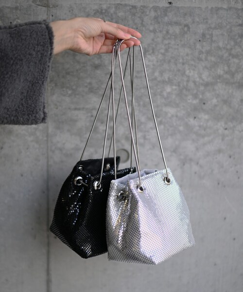 Marient(マリエント)の「metalic 2way mini bag(ショルダーバッグ・レディース・シルバー/ブラック・FREE)」の1枚目の写真