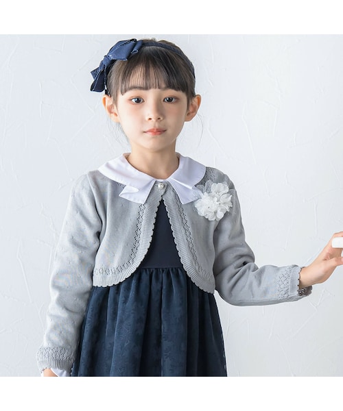 BeBe（ベベ）の「レース編みボレロカーディガン(110~130cm)（カーディガン/ボレロ・キッズ・ブルー/ホワイト/グレー・110）」の3枚目の写真