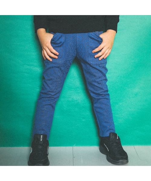 WASK（ワスク）の「音波柄ニットジャガードパンツ(100~160cm)（スウェットパンツ・キッズ・グレー/ブルー・110）」の2枚目の写真