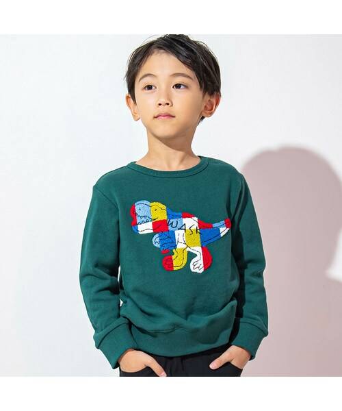 WASK（ワスク）の「恐竜サガラ刺しゅうトレーナー(100~160cm)（スウェット・キッズ・ブラック/グリーン・110）」の2枚目の写真