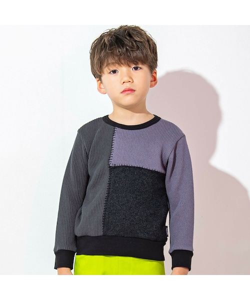 WASK（ワスク）の「配色切り替えジャージーダブルフェイストレーナー(100~160cm)（スウェット・キッズ・レッド/ブラック・110）」の2枚目の写真