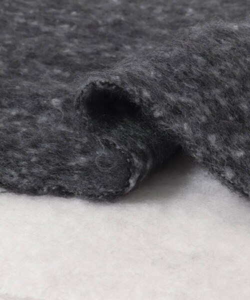 KBF（ケイビーエフ）の「ビッグフリンジバイカラーストール（マフラー・レディース・YELLOW/RED/BLACK・One）」の12枚目の写真