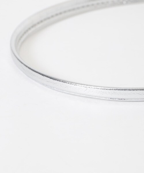 SMELLY（スメリー）の「スリムフェイクレザーカチューシャ（カチューシャ・レディース・BLK/SLV・-）」の14枚目の写真