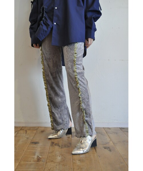 RehersalL(リハーズオール)の「エンボスベロアスリットパンツ(その他パンツ・レディース・ブラック/ブルー/グレー・S.M)」の2枚目の写真