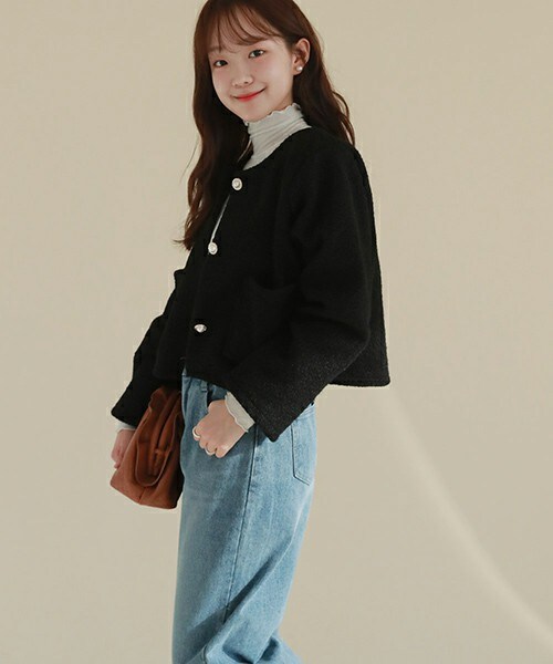 DHOLIC（ディーホリック）の「パール調ボタンブークレクロップド