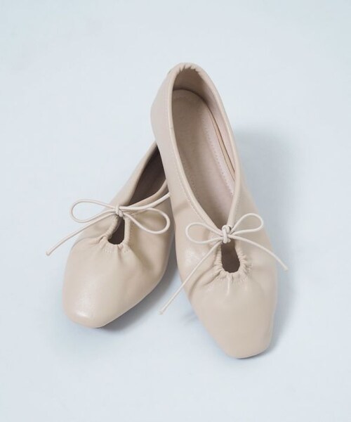 Crisp（クリスプ）の「リボンギャザーフラットシューズ[c3R3407]（パンプス・レディース・ベージュ/ブラック/アイボリー・36/37/38/39）」の4枚目の写真