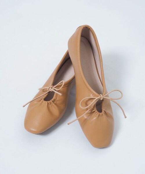 Crisp（クリスプ）の「リボンギャザーフラットシューズ[c3R3407]（パンプス・レディース・ベージュ/ブラック/アイボリー・36/37/38/39）」の6枚目の写真