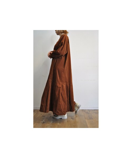 --（--）の「コーデュロイマキシワンピース（ワンピース・レディース・グリーン/ブラウン/グレー・one）」の3枚目の写真