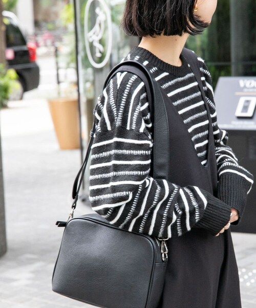 URBAN RESEARCH DOORS(アーバンリサーチドアーズ)の「FORK&SPOON 変形ボーダーニットプルオーバー(ニット/セーター・レディース・BLK×OFF/GRY×BLU・1)」の15枚目の写真