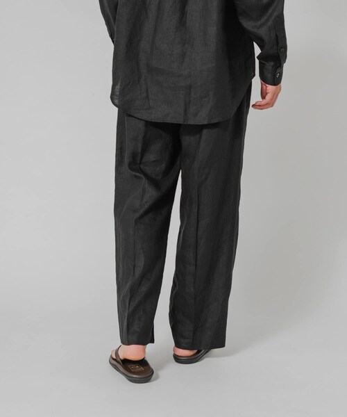 URBAN RESEARCH(アーバンリサーチ)の「LINEN WIDE EASY PANTS(その他パンツ・メンズ・BLACK/BEIGE/NAVY・M/L)」の8枚目の写真