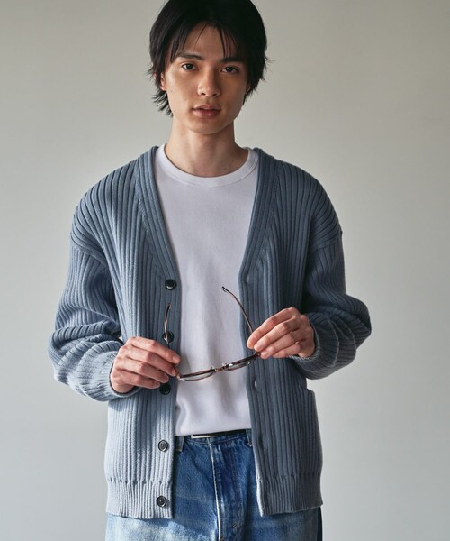URBAN RESEARCH(アーバンリサーチ)の「new basic COTTON CASHMERE WIDE RIB CARDIGAN(カーディガン/ボレロ・メンズ・CEMENT/L SAX/NAVY・M/L)」の8枚目の写真