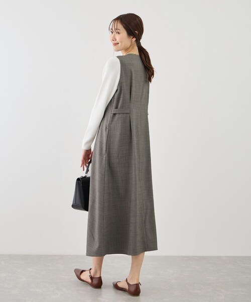 ROPE' PICNIC（ロペピクニック）の「ウエストタックジャンパースカート（ジャンパースカート・レディース・グレー系/ベージュ系/ネイビー・F）」の12枚目の写真