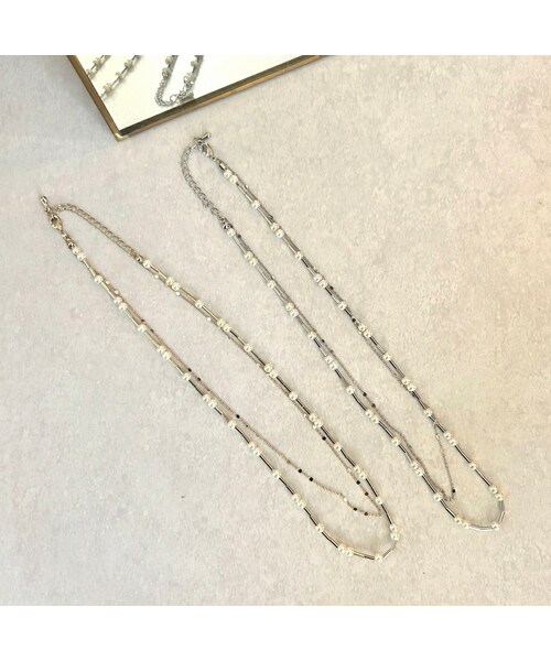 copine（コピン）の「パール×メタルバー2連ネックレス(2color)（ネックレス・レディース・シルバー/ゴールド・ワンサイズ）」の2枚目の写真