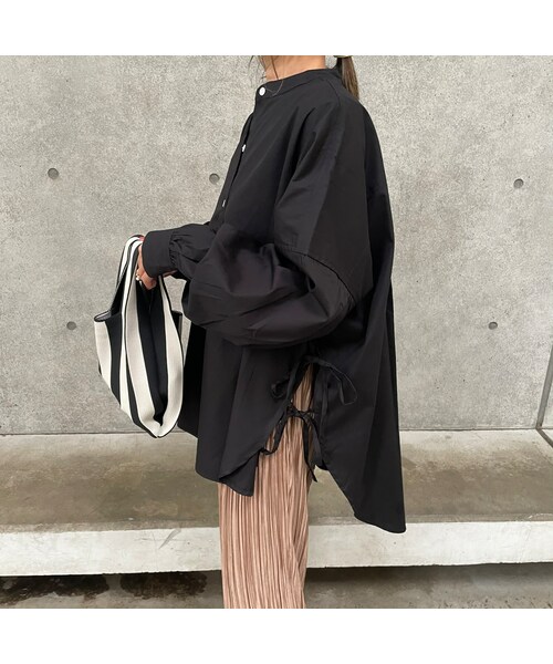 copine(コピン)の「サイドリボンバンドカラーシャツ(ブラック)(シャツ/ブラウス・レディース・ブラック・ワンサイズ)」の1枚目の写真