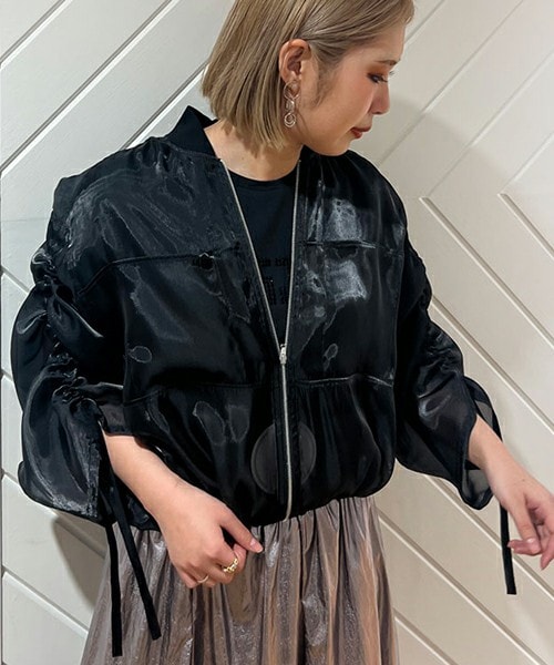 Desert Rose(デザートローズ)の「光沢シアーブルゾン(ブルゾン・レディース・ホワイト・F)」の3枚目の写真