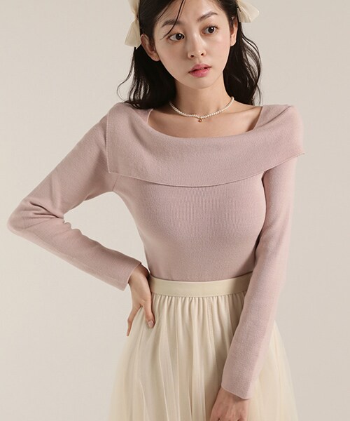 DHOLIC（ディーホリック）の「アシメショルダークロップドニット（ニット/セーター・レディース・ブラック/ディープスカイブルー/イエロー/ピンク/ベージュ・FREE）」の5枚目の写真