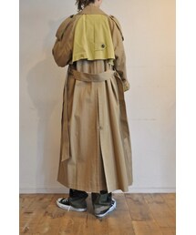 -- | バイカラートレンチコート(トレンチコート)