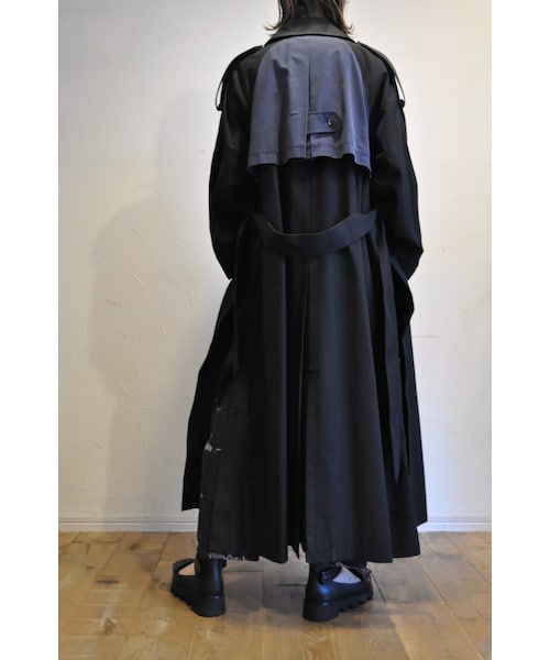 --（--）の「バイカラートレンチコート（トレンチコート・レディース・ベージュ/ブラック・one）」の2枚目の写真