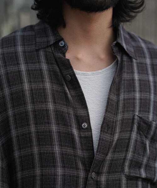 shiun（シウン）の「OMBRE SHIRT（シャツ/ブラウス・メンズ・グレー・XS/S/M）」の6枚目の写真