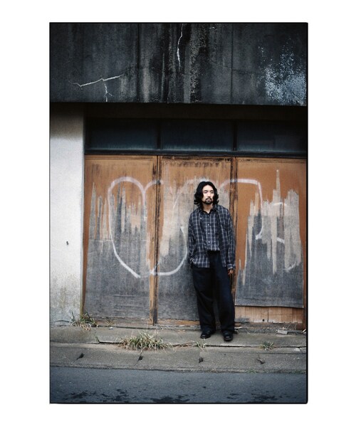 shiun（シウン）の「OMBRE SHIRT（シャツ/ブラウス・メンズ・グレー・XS/S/M）」の13枚目の写真