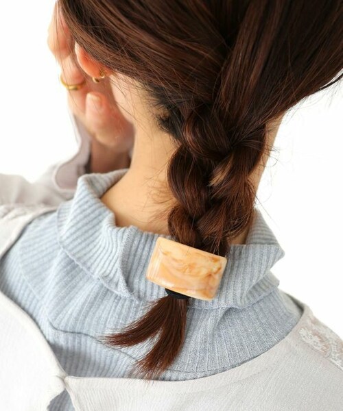 Crisp（クリスプ）の「ラテカラーヘアゴム[c3R3415]（ヘアゴム・レディース・ブラウン/グリーン/アイボリー・FREE）」の2枚目の写真