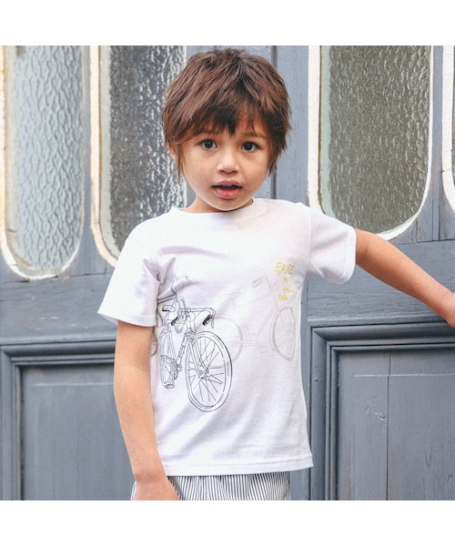 BeBe(ベベ)の「サイクルプリント天竺半袖Tシャツ(80~160cm)(Tシャツ/カットソー・キッズ・ホワイト/ブルー・110)」の1枚目の写真