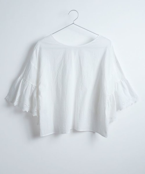 Crisp（クリスプ）の「カットワークフリルブラウス[c1R3408]（シャツ/ブラウス・レディース・ベージュ/グリーン/ホワイト・FREE）」の4枚目の写真