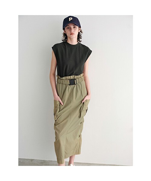 未使用♡emmi カットコンビ撥水ナイロンワンピース　0サイズ　 エミ emmi カットコンビ撥水ナイロンワンピース