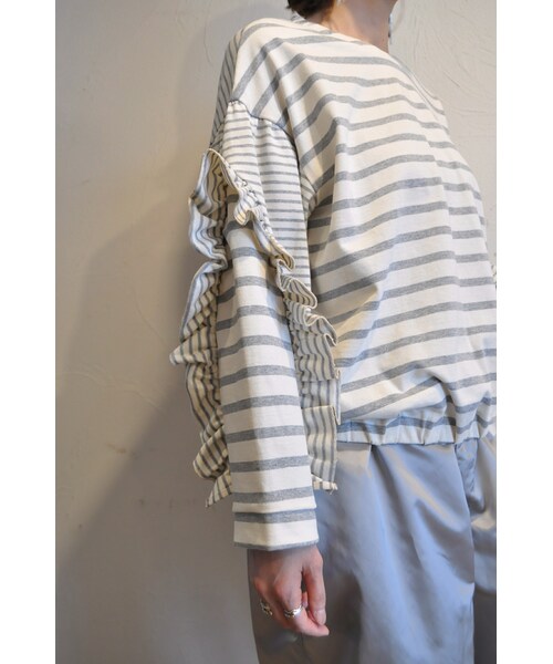 RehersalL（リハーズオール）の「ボーダーフリルスリーブプルオーバー（Tシャツ/カットソー・レディース・ブルー/グレー・one）」の2枚目の写真