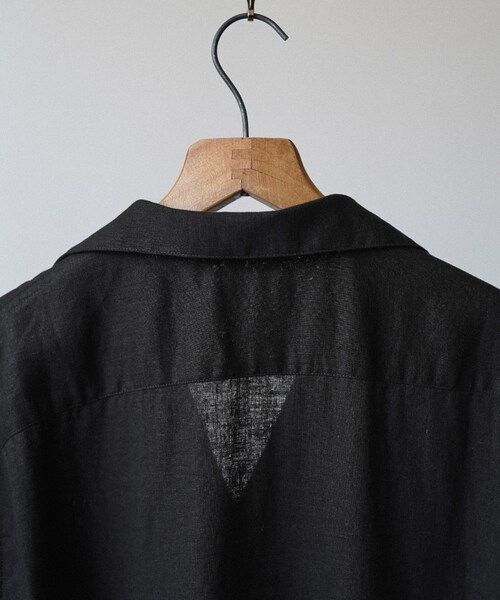 shiun（シウン）の「LINEN SKIPPER SHIRT（シャツ/ブラウス・メンズ・ブラック/ベージュ・XS/S/M）」の17枚目の写真