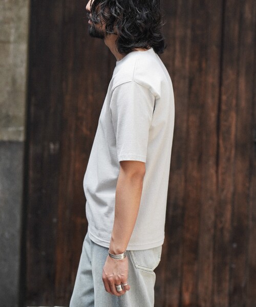 shiun(シウン)の「BASQUE S/S TEE(Tシャツ/カットソー・メンズ・ホワイト/ブラック・XS/S/M)」の5枚目の写真