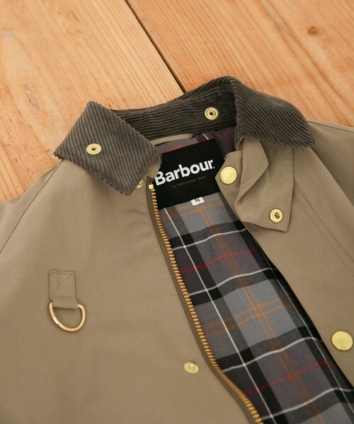 URBAN RESEARCH DOORS（アーバンリサーチドアーズ）の「『別注』Barbour / DOORS　SPEYLONG（ステンカラーコート・レディース・beige/grey・S/M）」の14枚目の写真