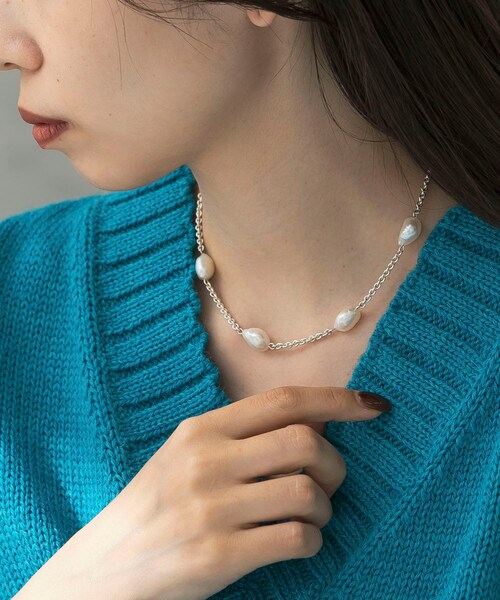 URBAN RESEARCH（アーバンリサーチ）の「PLOW　Pearl Necklace（ネックレス・レディース・Pearl SV・-）」の6枚目の写真