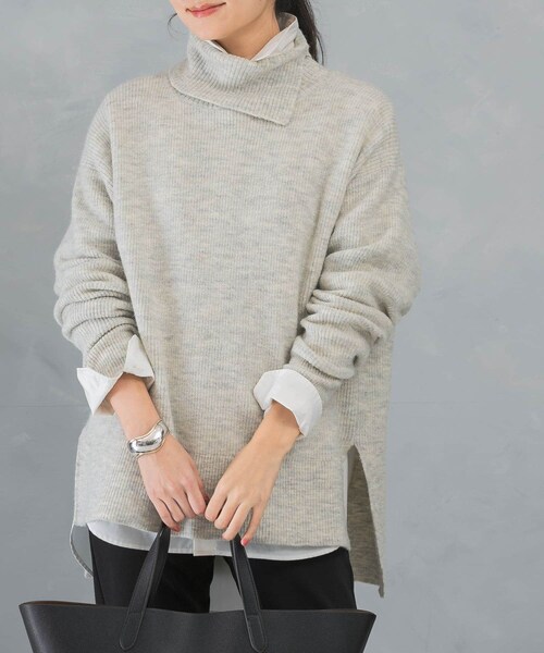 URBAN RESEARCH ROSSO（アーバンリサーチロッソ）の「スリットタートルネックニット（ニット/セーター・レディース・L.GRAY/L.BEIGE/MIX PINK・FREE）」の10枚目の写真