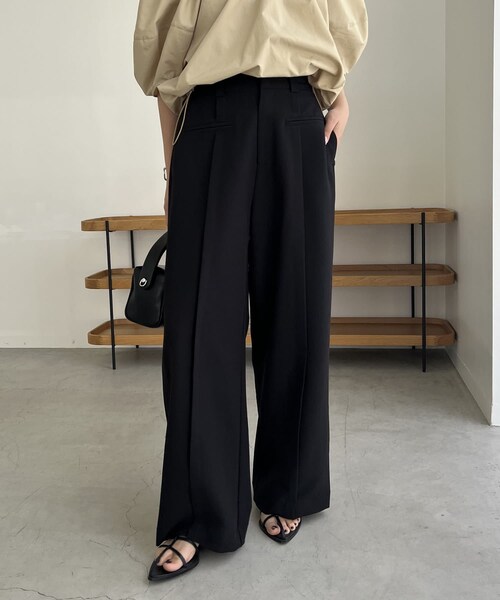 CAPRICIEUX LE'MAGE（カプリシューレマージュ）の「フロントポケットワイドパンツ（パンツ・レディース・エクリュ/ブラック・38/36）」の2枚目の写真