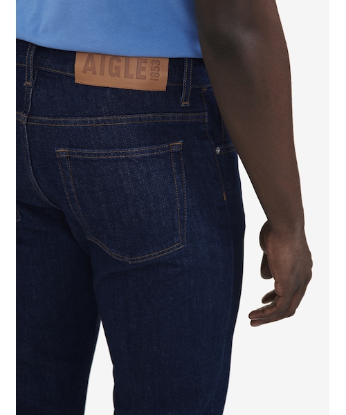 AIGLE（エーグル）の「アイコニック ストレッチ スリムフィットテーパードデニムパンツ（デニムパンツ・メンズ・ダーク デニム (002)/デニムブリーチ (003)・38/40/42/44）」の3枚目の写真