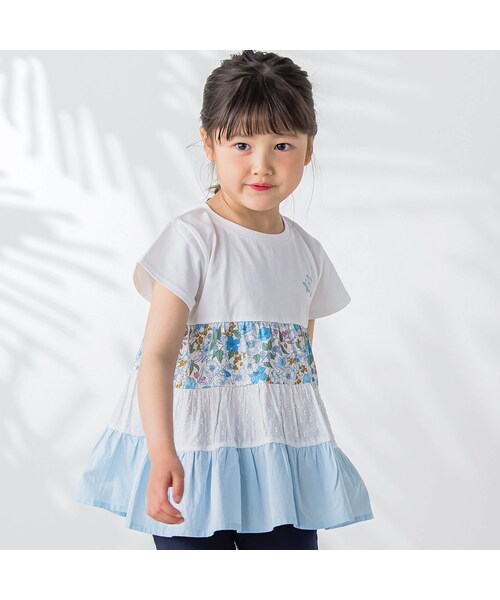 SLAP SLIP（スラップスリップ）の「【お揃い】花柄フリルティアード切り替えTシャツ(80~140cm)（Tシャツ/カットソー・キッズ・ブルー/ピンク・110/140）」の3枚目の写真