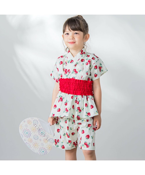 SLAP SLIP(スラップスリップ)の「【お揃い】イチゴ花総柄甚平+作り帯セット(80~130cm)(浴衣・キッズ・レッド/ブルー・110)」の1枚目の写真