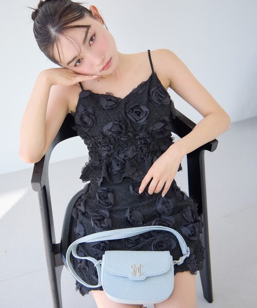 one after another NICE CLAUP(ワンアフターアナザーナイスクラップ)の「≪セットアップ対応≫ローズビスチェ(その他トップス・レディース・オフホワイト/サックスブルー/ブラック・FREE)」の2枚目の写真